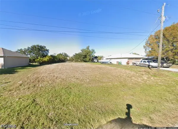 2203 NE 21st Place, Cape Coral, FL 33909