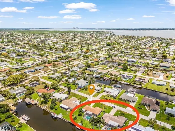 3022 SE 17th Place, Cape Coral, FL 33904