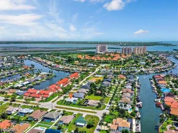 5502 SW 12th Avenue, Cape Coral, FL 33914