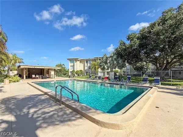 2264 Winkler Avenue #107, Fort Myers, FL 33901