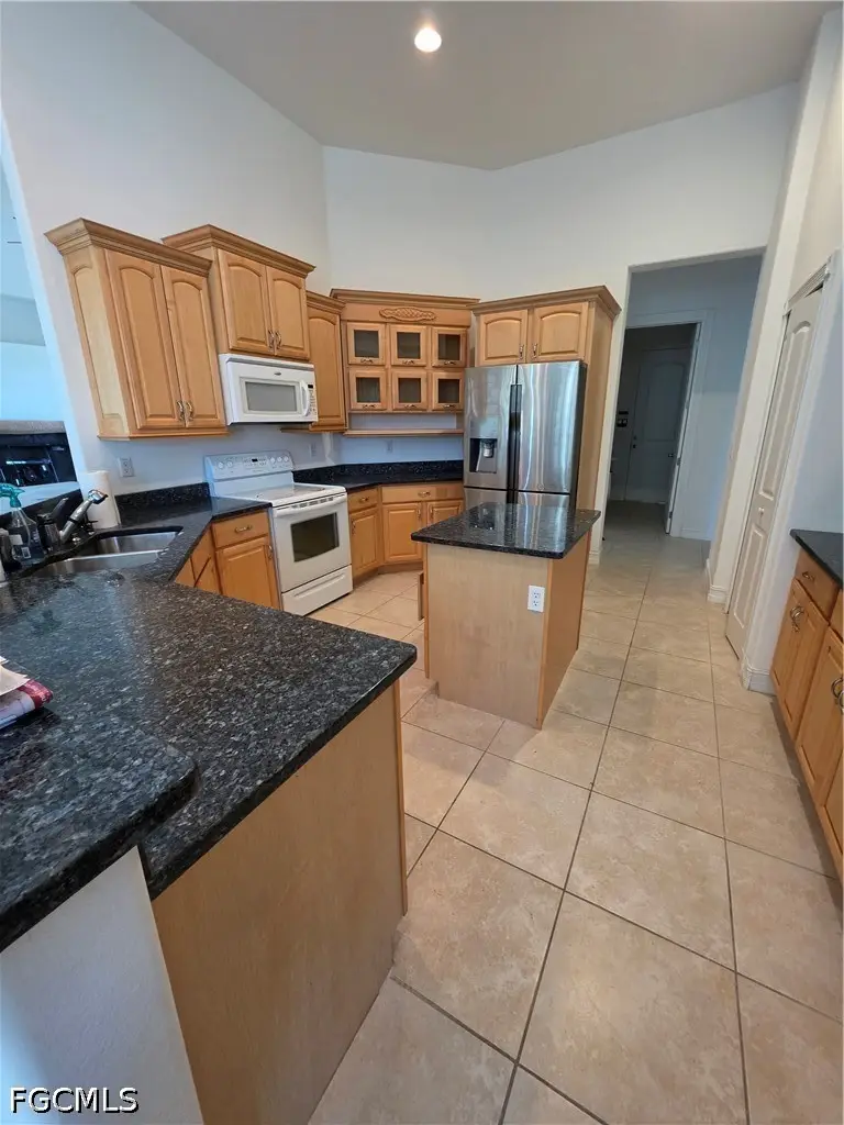 4338 Jacaranda Parkway W, Cape Coral, FL 33993 - #2
