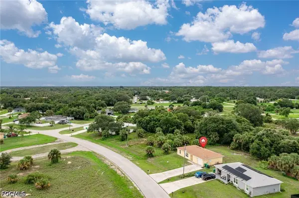 2069 Detroit Drive, Labelle, FL 33935