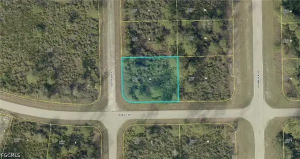 627 Valley Avenue S, Lehigh Acres, FL 33974