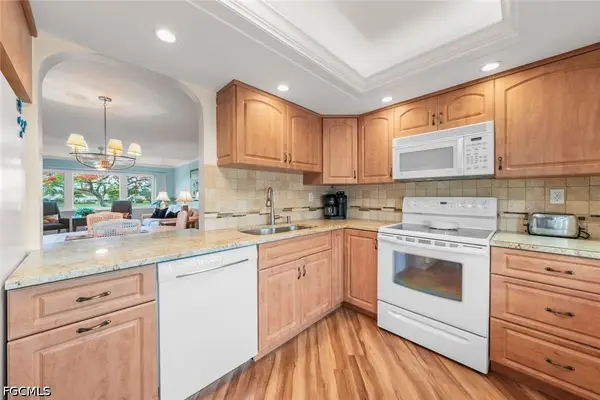 6102 Augusta Drive #207, Fort Myers, FL 33907