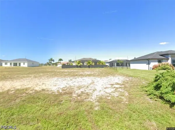 4237 NW 34th Lane, Cape Coral, FL 33993
