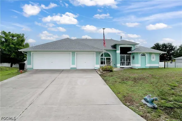 469 NE 1st Place, Cape Coral, FL 33909