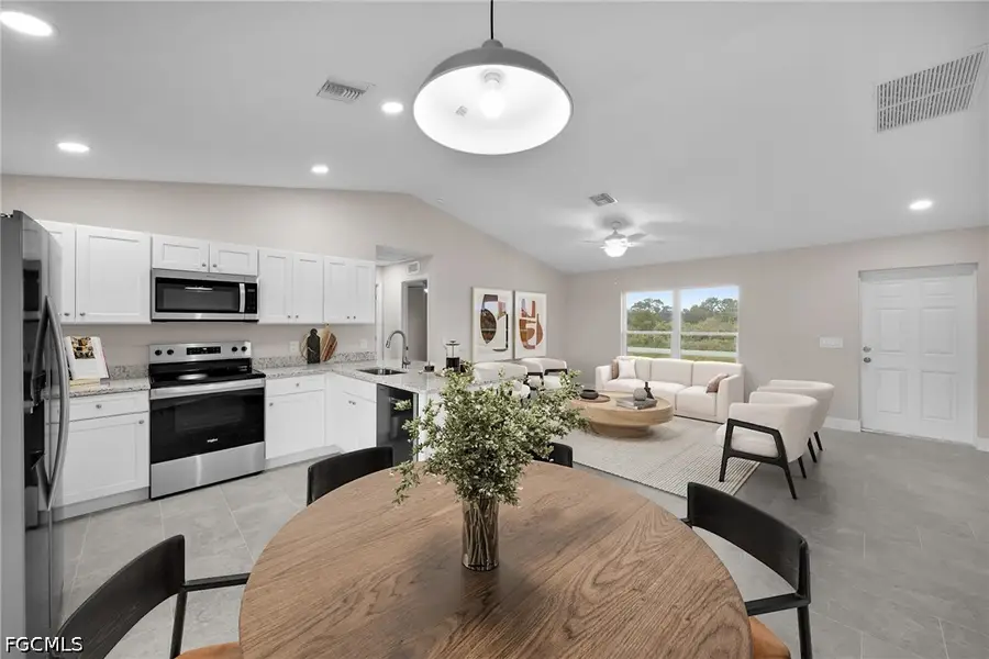 6146 Hughes Avenue, Fort Myers, FL 33905 - #3