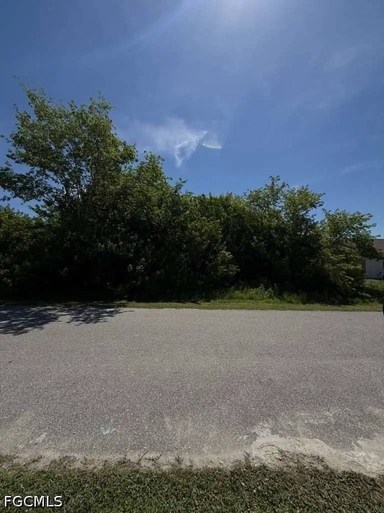 211 Warwick Street Nw, Port Charlotte, FL 33952 - #1