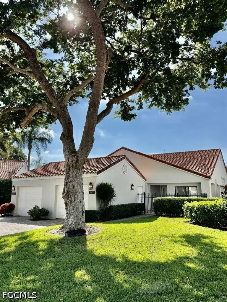 547 Beachwalk Circle, Naples, FL 34108 - #1