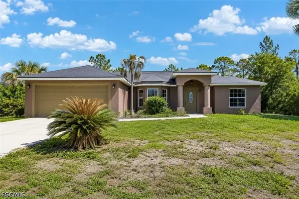 437 Raymer Street, Lehigh Acres, FL 33974