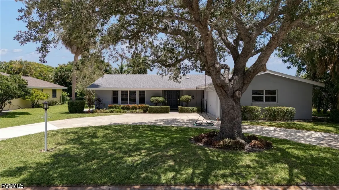 1347 Oaklawn Court, Fort Myers, FL 33919 - #1