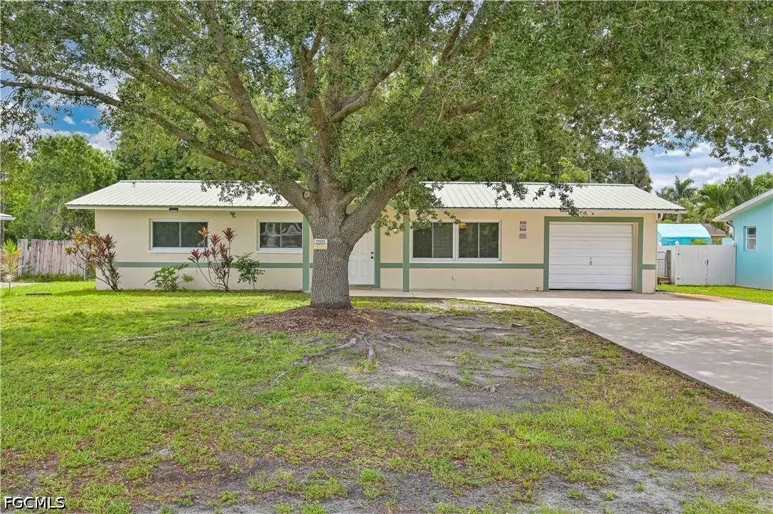 1130 Travis Avenue, North Fort Myers, FL 33903 - #1