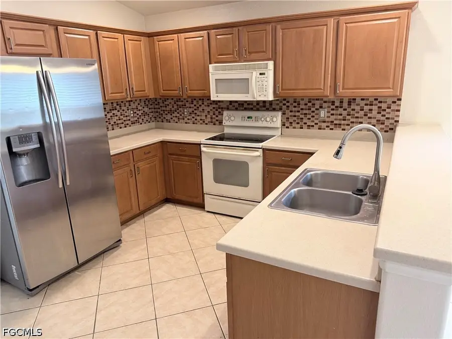 9728 Gladiolus Bulb Loop, Fort Myers, FL 33908 - #2