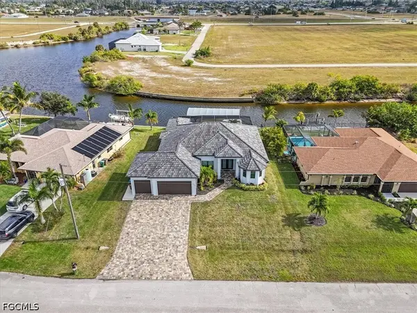901 NW 33rd Place, Cape Coral, FL 33993
