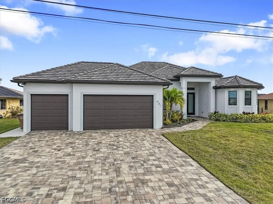 901 NW 33rd Place, Cape Coral, FL 33993 - #2