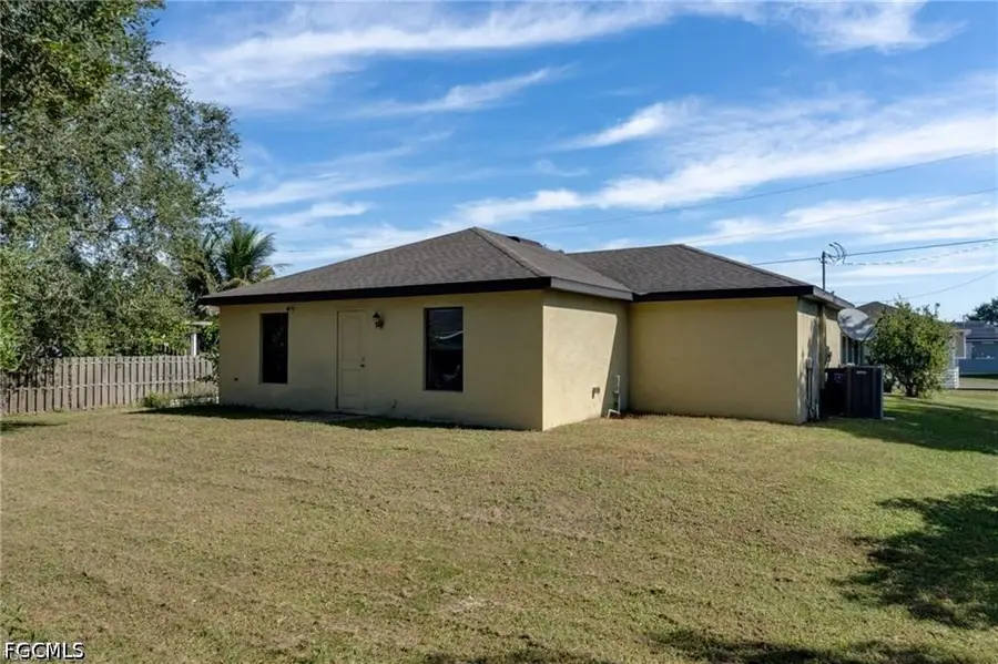 824 Umber Drive, Fort Myers, FL 33913 - #3