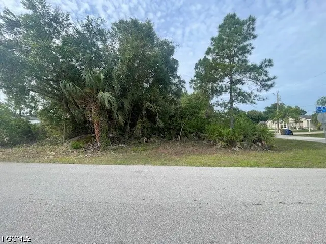 806 Zona Avenue N, Lehigh Acres, FL 33971 - #1