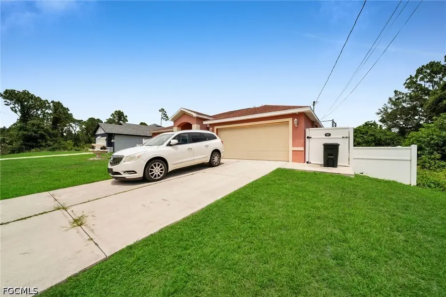 539 Summit Avenue S, Lehigh Acres, FL 33974 - #3