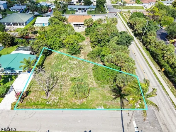27312 Buccaneer Drive, Bonita Springs, FL 34135