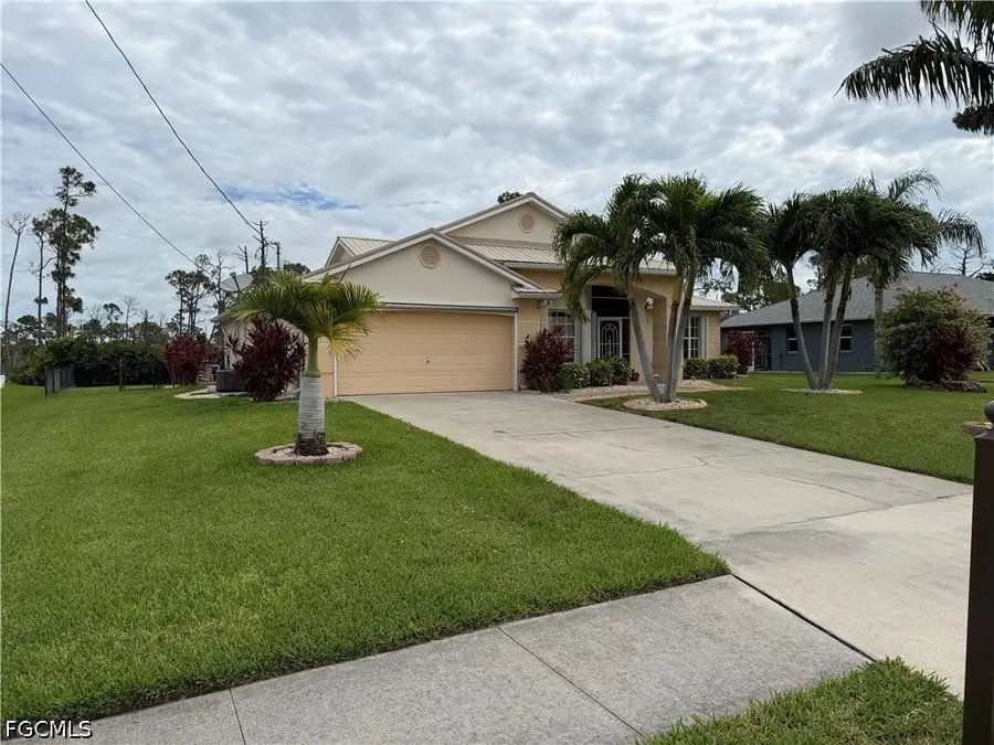 2401 SW 38th Terrace, Cape Coral, FL 33914 - #2