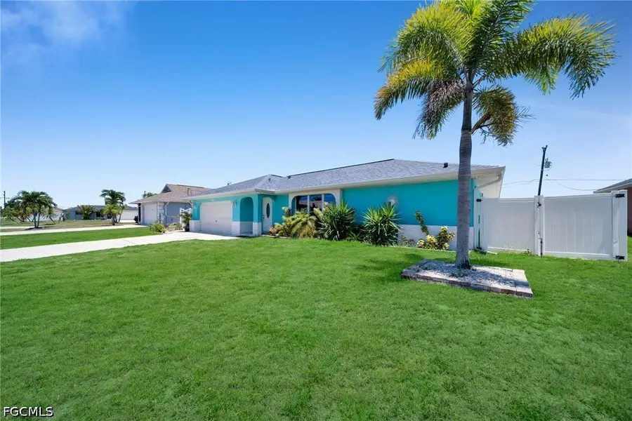 3221 SW 11th Place, Cape Coral, FL 33914 - #3