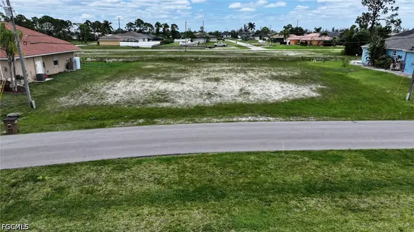 2205 NW 26th Place, Cape Coral, FL 33993