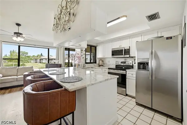 5830 Trailwinds Drive #824, Fort Myers, FL 33907