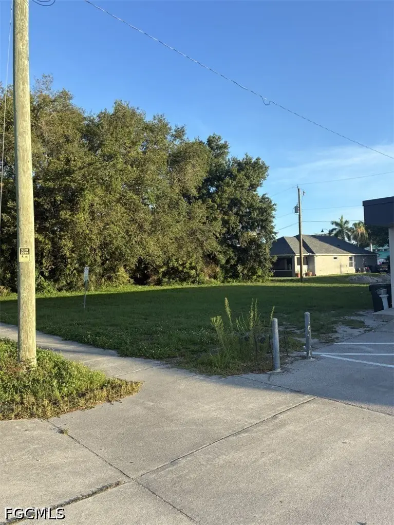 1925 Suwanee Avenue, Fort Myers, FL 33901 - #1