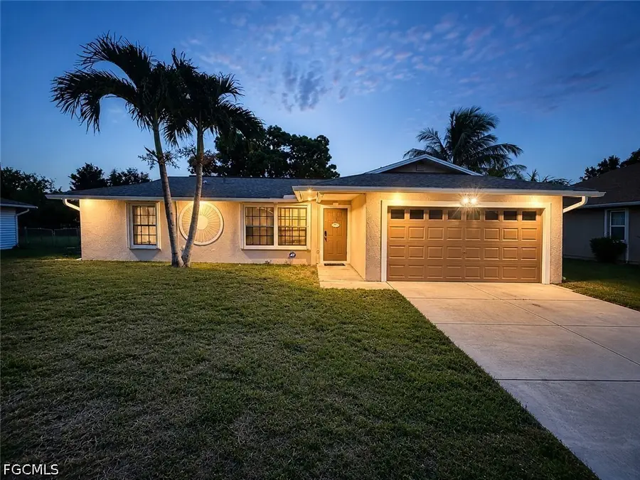 621 SW 29th Terrace, Cape Coral, FL 33914 - #3