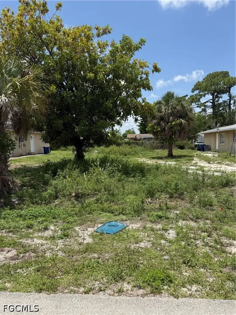 5540 6th Avenue, Fort Myers, FL 33907 - #1