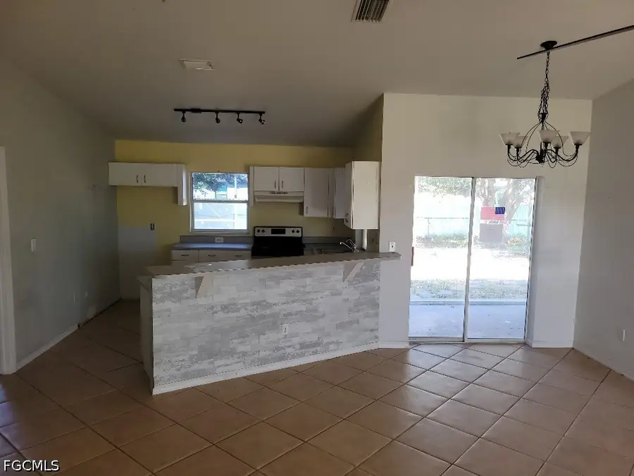 208 NW 4th Avenue, Cape Coral, FL 33993 - #3