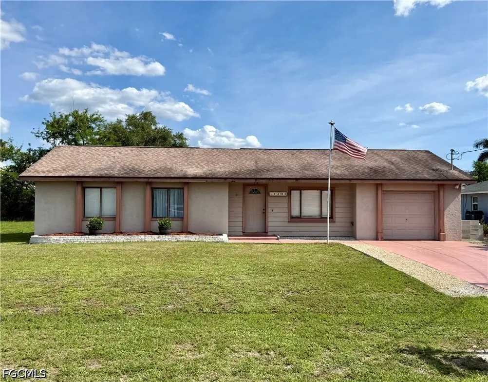 1204 SE 15th Street, Cape Coral, FL 33990 - #1