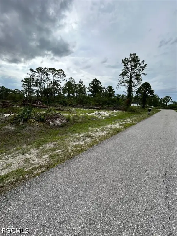 1123 Leroy Avenue, Lehigh Acres, FL 33972