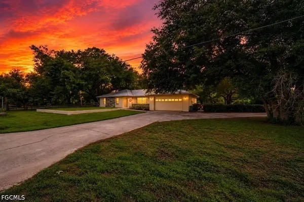 11751 Deal Road, North Fort Myers, FL 33917