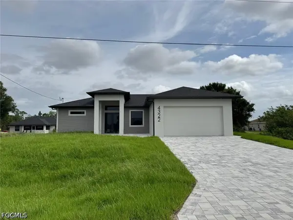 4322 10th Street W, Lehigh Acres, FL 33971