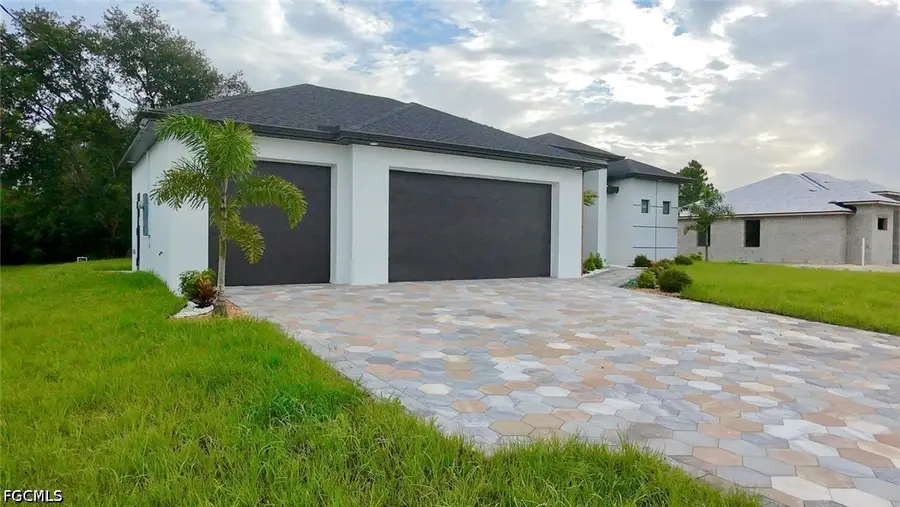 3408 18th Street W, Lehigh Acres, FL 33971 - #3