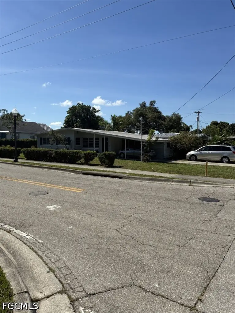 3647 Kelly Street, Fort Myers, FL 33901 - #2