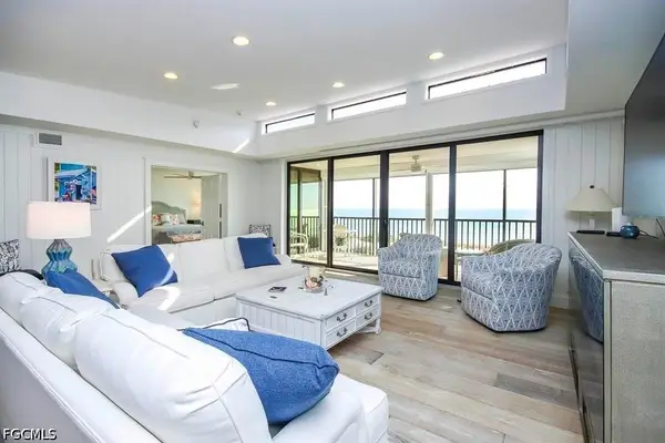 2629 W Gulf Drive #3B, Sanibel, FL 33957