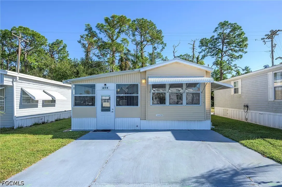 271 Caravan Circle, North Fort Myers, FL 33903 - #1