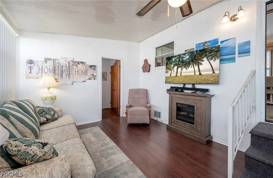 271 Caravan Circle, North Fort Myers, FL 33903 - #3
