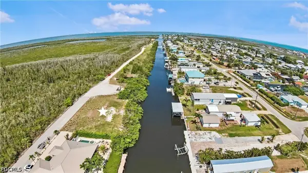 2807 Cussell Drive, St James City, FL 33956