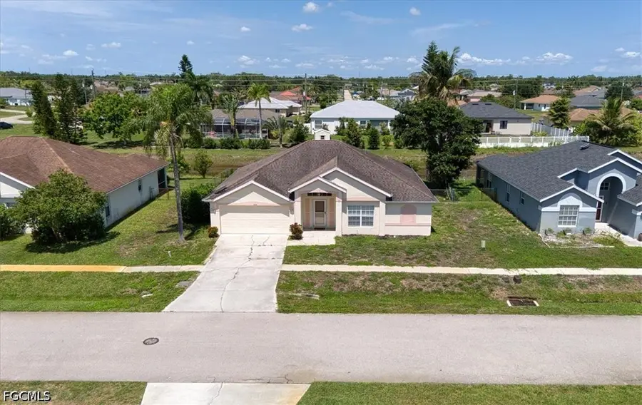 4664 Varsity Circle, Lehigh Acres, FL 33971 - #2