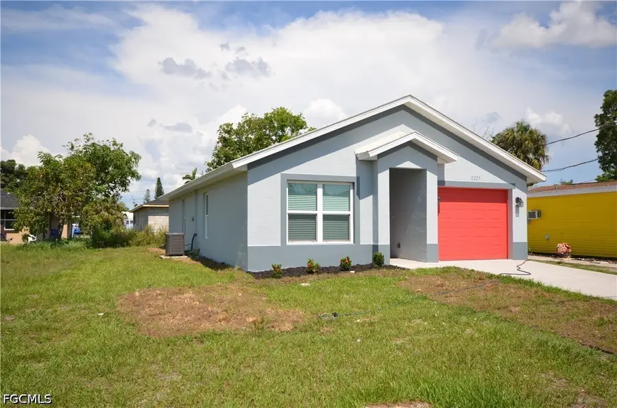 2225 Carver Avenue, Fort Myers, FL 33916 - #2