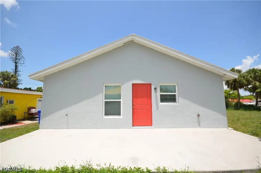2225 Carver Avenue, Fort Myers, FL 33916 - #3
