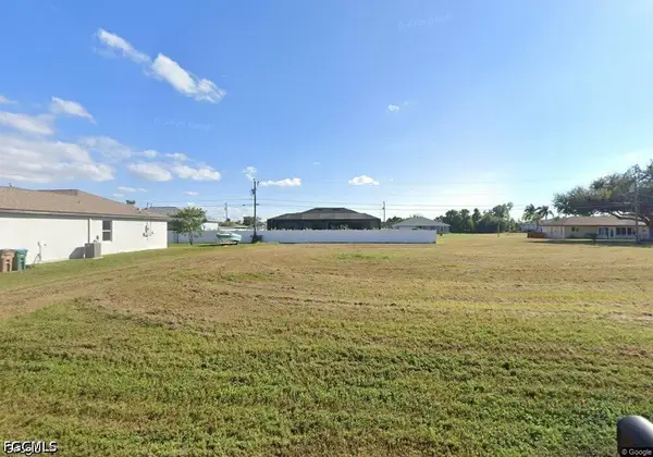 622 SE 1st Street, Cape Coral, FL 33990