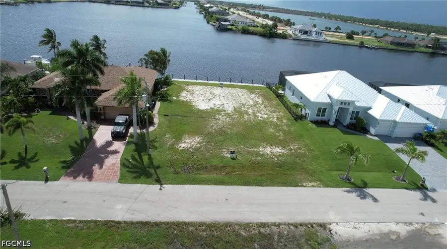 3532 NW 42nd Avenue, Cape Coral, FL 33993 - #3