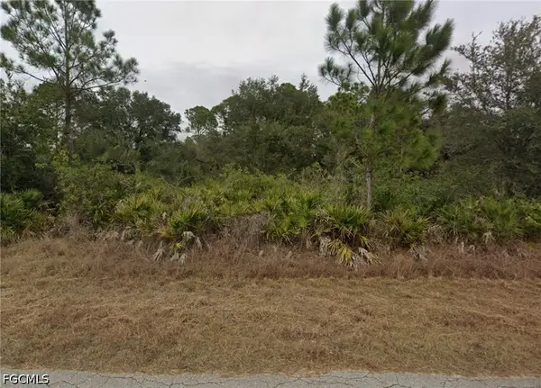 3905 E 21st Street, Alva, FL 33920