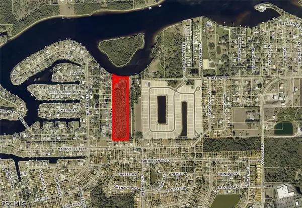 2330 Lazy River Lane, Fort Myers, FL 33905