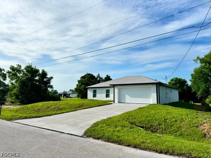 3707 32nd Street Sw, Lehigh Acres, FL 33976 - #3