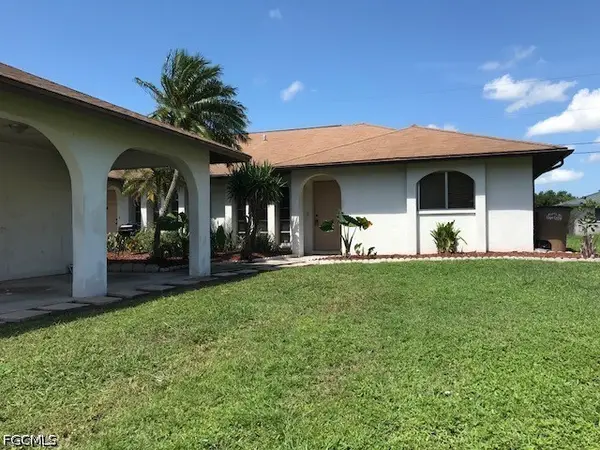 30 SE 24th Avenue, Cape Coral, FL 33990